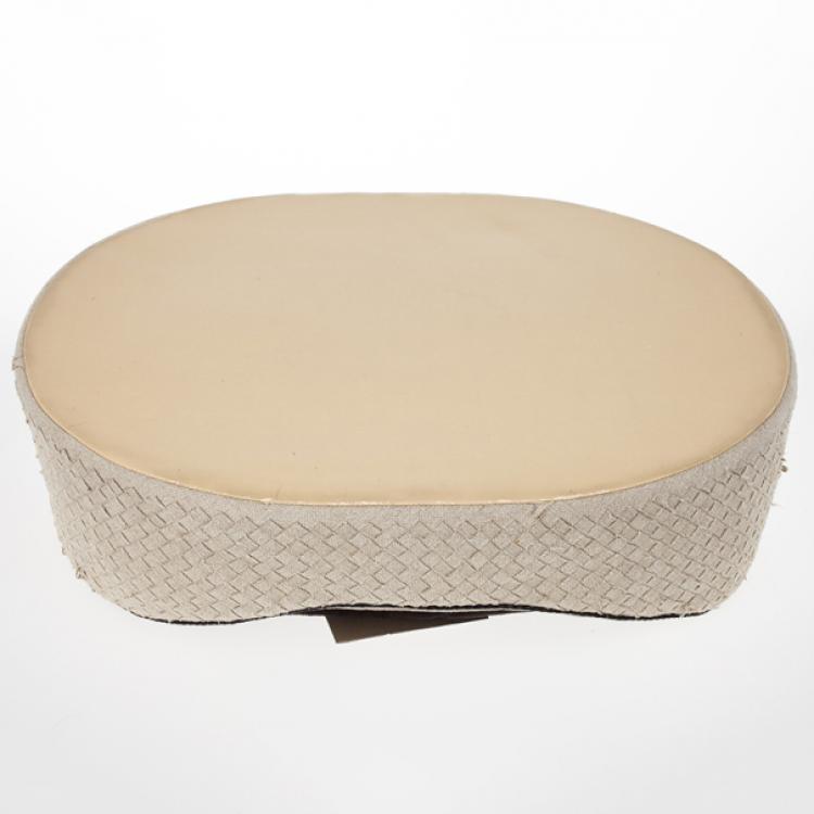 Pre Owned Bottega Veneta Intrecciato Linen Dog Bed 