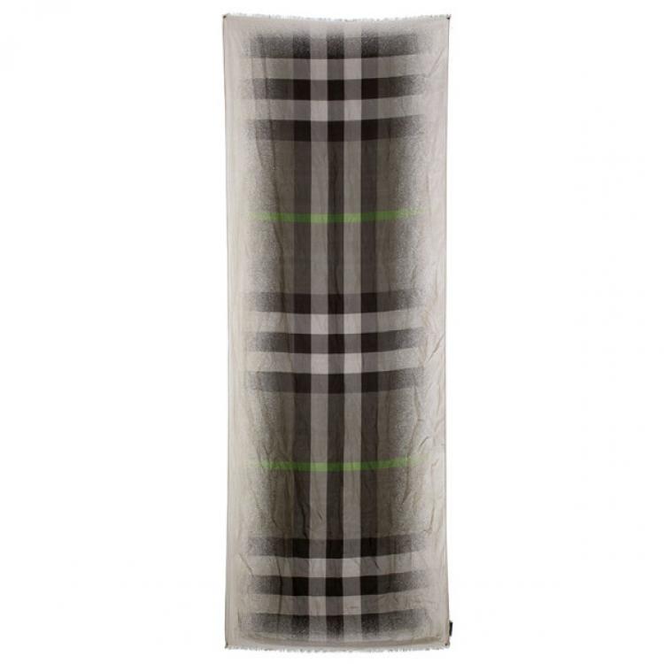 Pre Owned Burberry Dull Gold Novacheck Stole