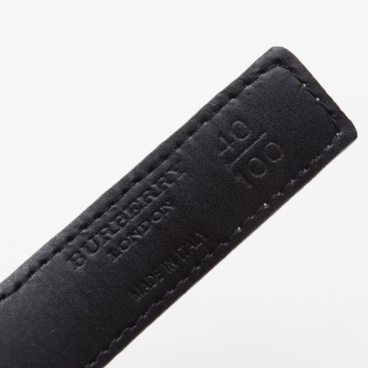 مملوكة مسبقًا Burberry Classic Nova Check Belt
