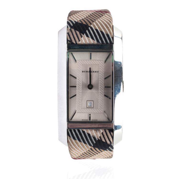 Pre Owned Burberry Cream Heritage Womens Wristwatch 24 MM
