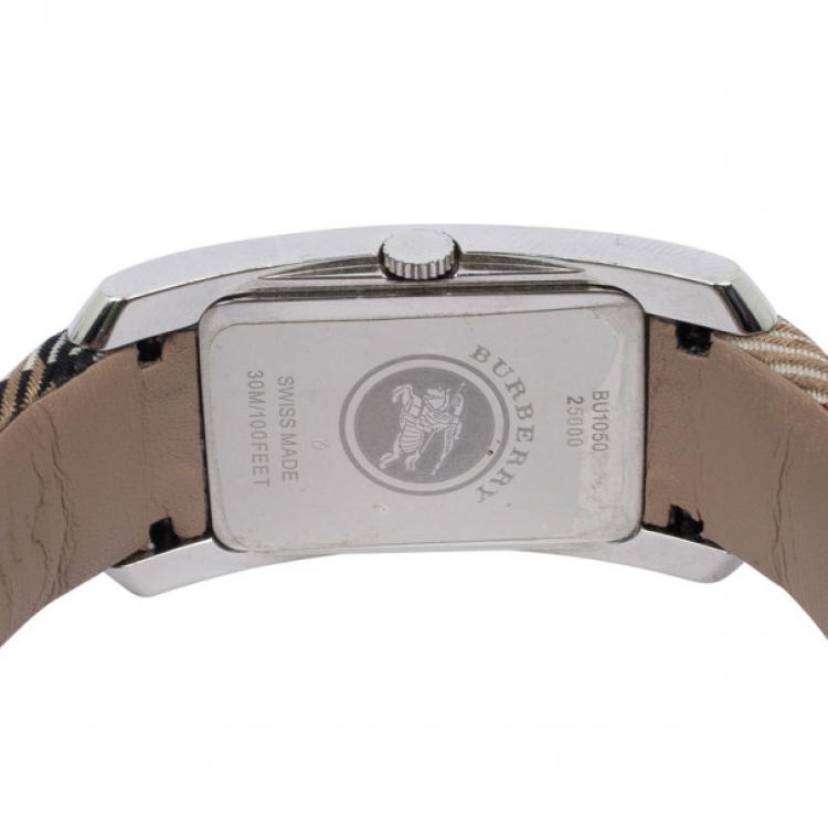Pre Owned Burberry Cream Heritage Womens Wristwatch 24 MM