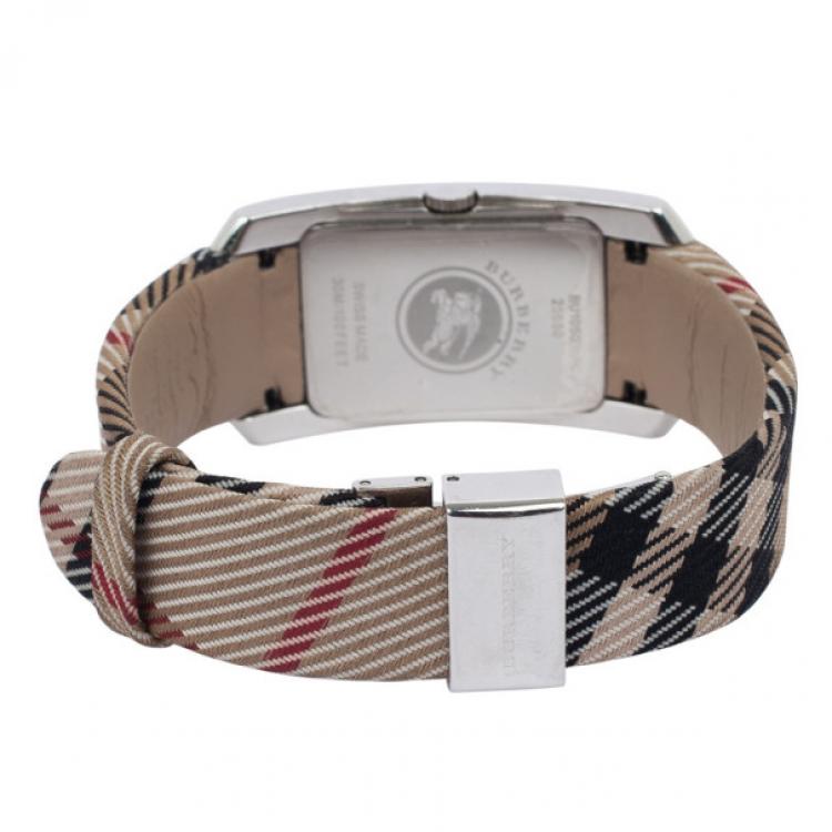 Pre Owned Burberry Cream Heritage Womens Wristwatch 24 MM