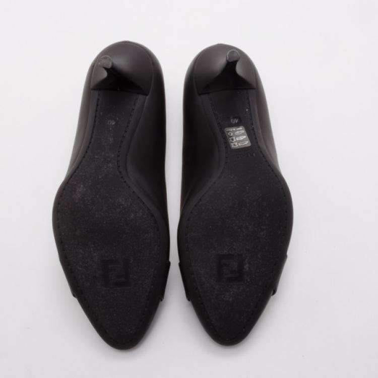 Pre Owned Fendi Black Leather Chameleon Buckle Pumps Size 40
