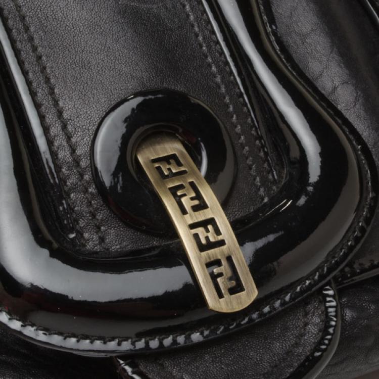 مملوكة مسبقًا Fendi Black Drummed Leather B Bag