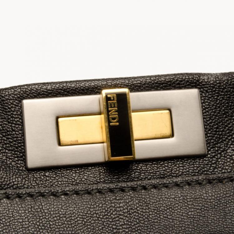 مملوكة مسبقًا Fendi Peek-a-Boo Large