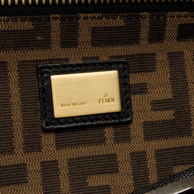 مملوكة مسبقًا Fendi Peek-a-Boo Large