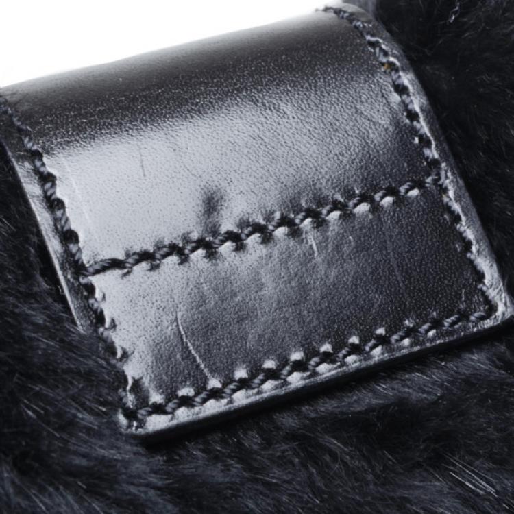 Pre Owned Fendi Fur Baguette Bag 