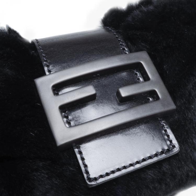 Pre Owned Fendi Fur Baguette Bag 