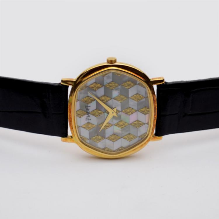 Pre Owned Piaget Damier MOP 18 K Yellow Gold Leather Womens Wristwatch 34 MM