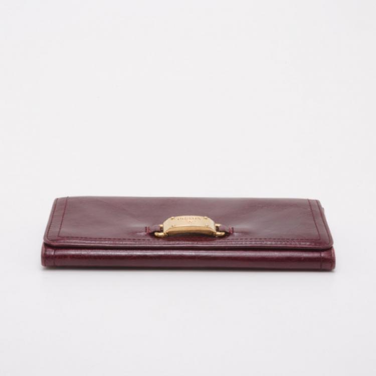Pre Owned Prada Burgundy Glazed Leather Wallet