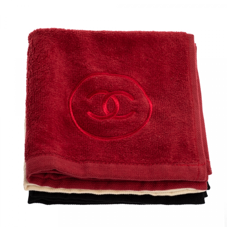Pre Owned Chanel Beauté Cotton 3 Pc Hand Towel Set 