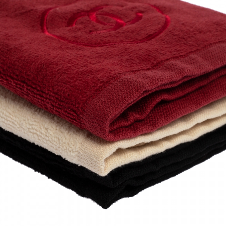 Pre Owned Chanel Beauté Cotton 3 Pc Hand Towel Set 