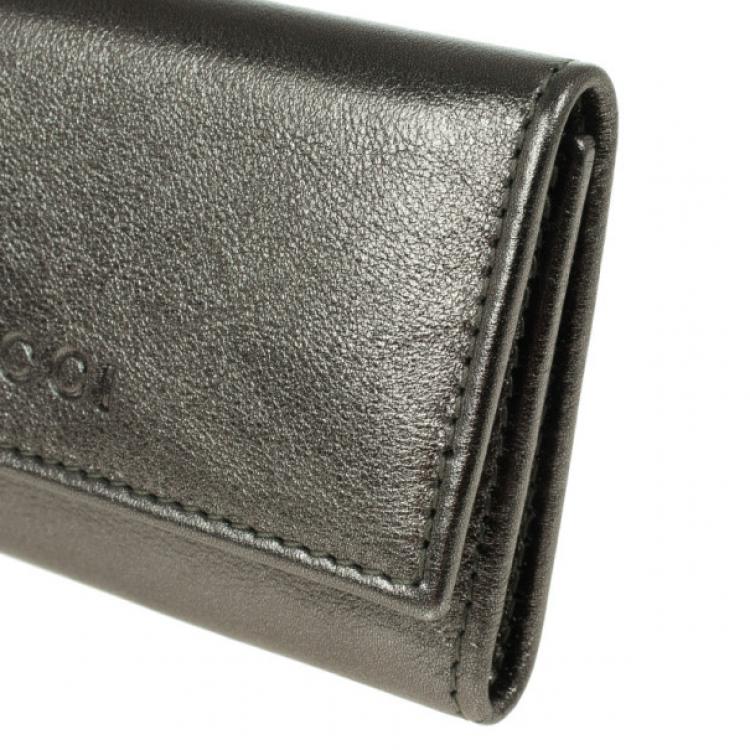 Pre Owned Gucci Metallic Leather Key Case