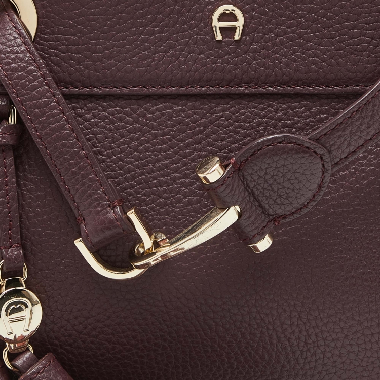 Pre Owned Aigner Plum Leather Cavallina Tote