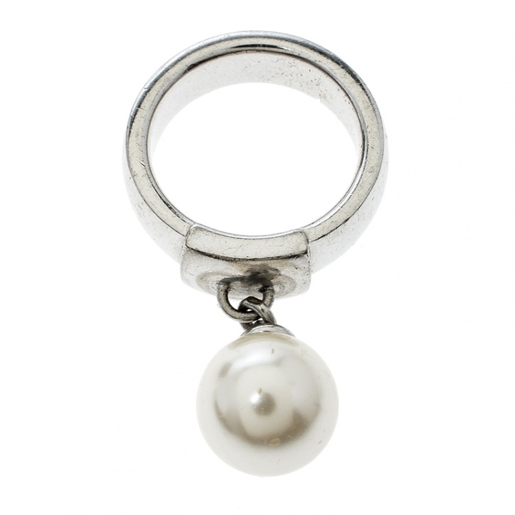 Pre Owned Aigner Faux Pearl Silver Tone Ring  & Chain Necklace Set