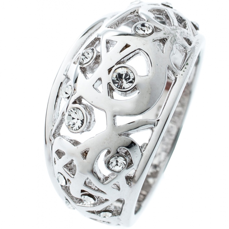 Pre Owned Aigner Crystal Studded Cutwork Silver Tone Ring Size 52