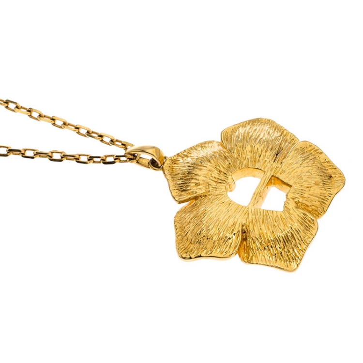 مملوكة مسبقًا Aigner Gold Tone Crystal Flower Pendant Necklace