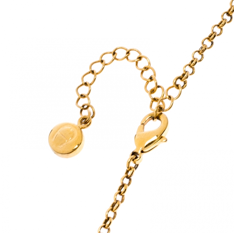 مملوكة مسبقًا Aigner Faux Pearl Crystal Textured Gold Tone Pendant Necklace