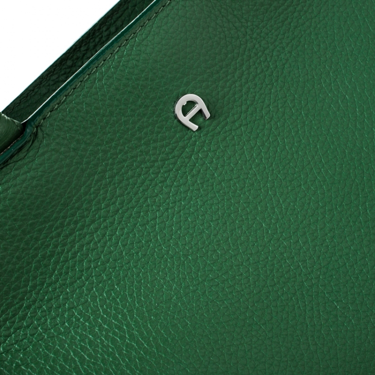 Pre Owned Aigner Green Leather Tote