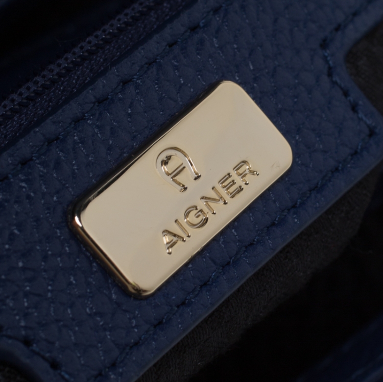 Pre Owned Aigner Blue Embossed Leather Genoveva M Top Handle Bag 