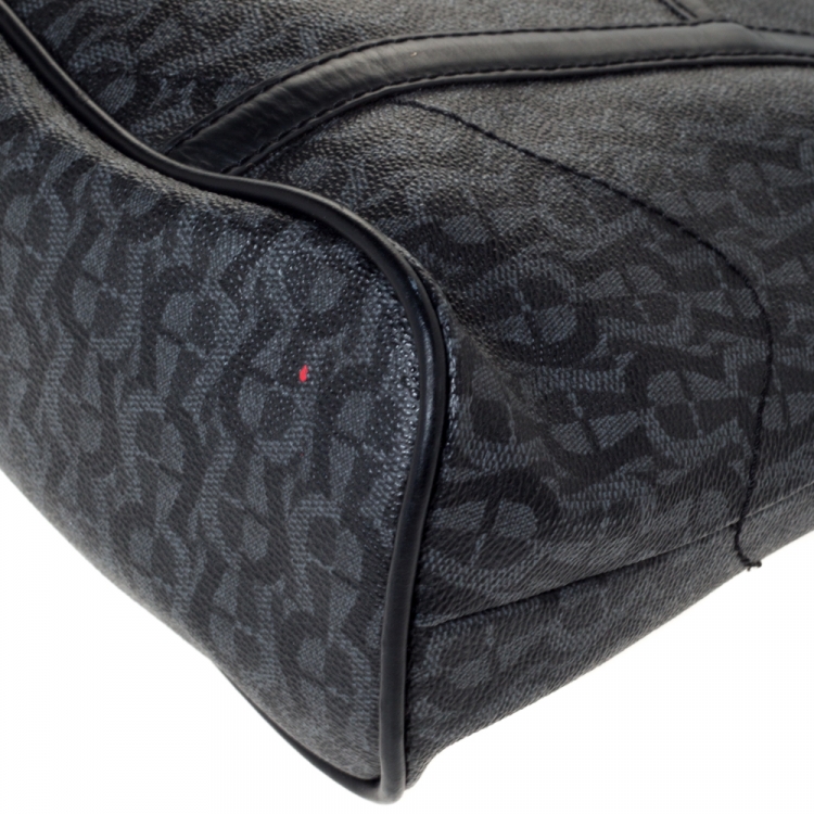 Pre Owned Aigner Black Signature Coated Canvas and Leather Zip Shoulder Bag