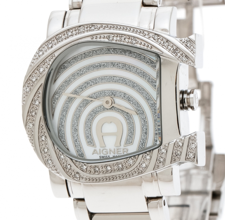 Pre Owned Aigner Mother of Pearl Stainless Steel Genua Due A31600 Women's Wristwatch 31 mm