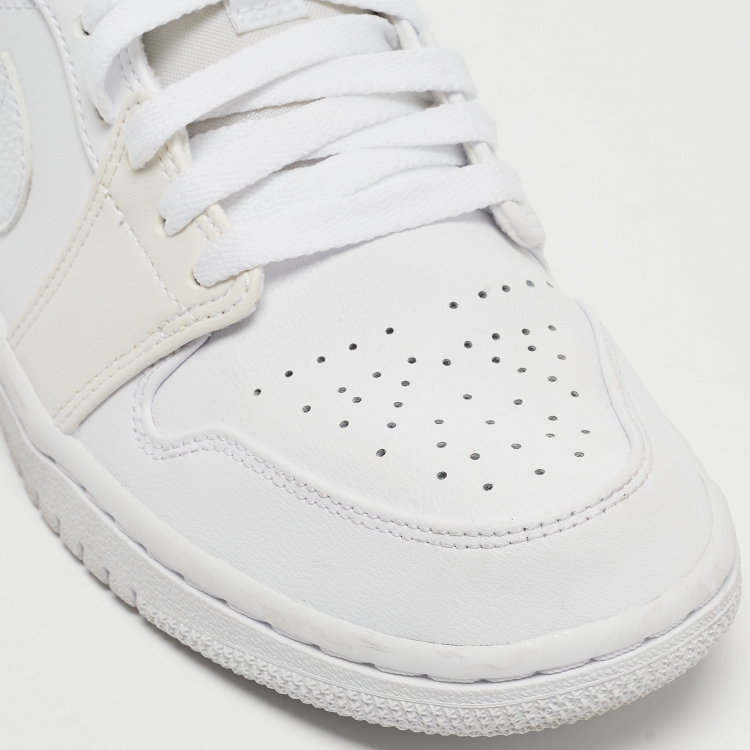 Pre Owned Air Jordans White Leather Jordan 1 Low Sneakers Size 40