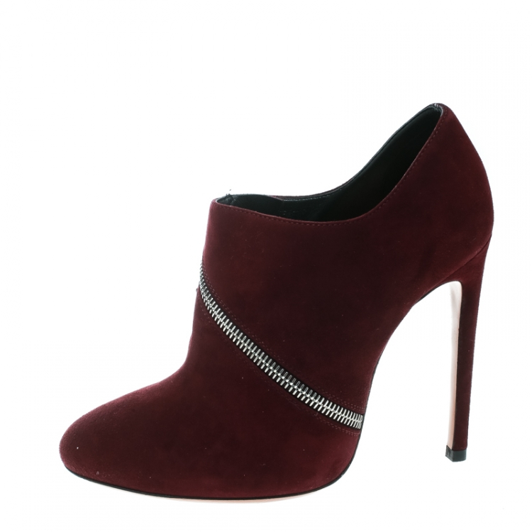 Pre Owned Alaia Burgundy Suede Spiral Zip Booties Size 38