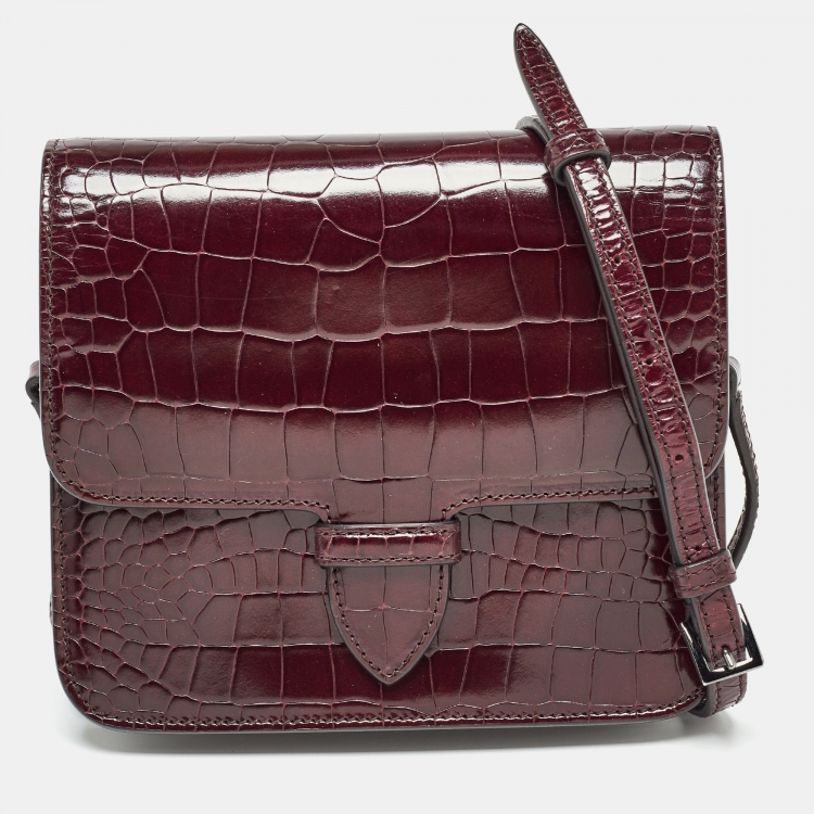 Pre Owned Alaia Burgundy Embossed Leather Crossbody Bag