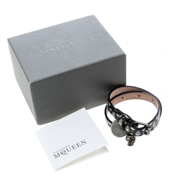 Pre Owned Alexander McQueen Black Skull Printed Leather Double Wrap Skull Charm Bracelet 