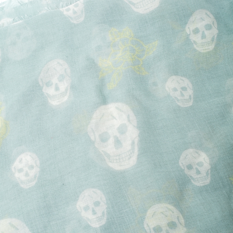 Pre Owned Alexander McQueen Mint Blue Skull and Roses Print Fringed Edge Scarf