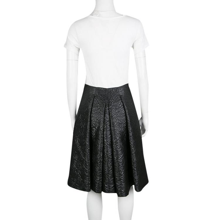 Pre Owned Alexander McQueen Black Embossed Rose Pattern Jacquard Half Pleated Skirt M