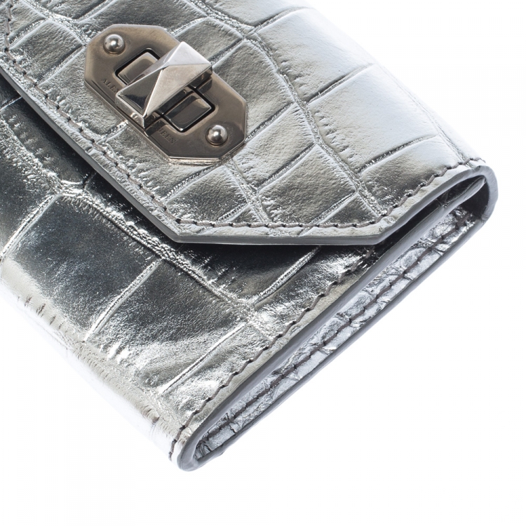 Pre Owned Alexander McQueen Silver Croc Embossed Leather Business Card Holder