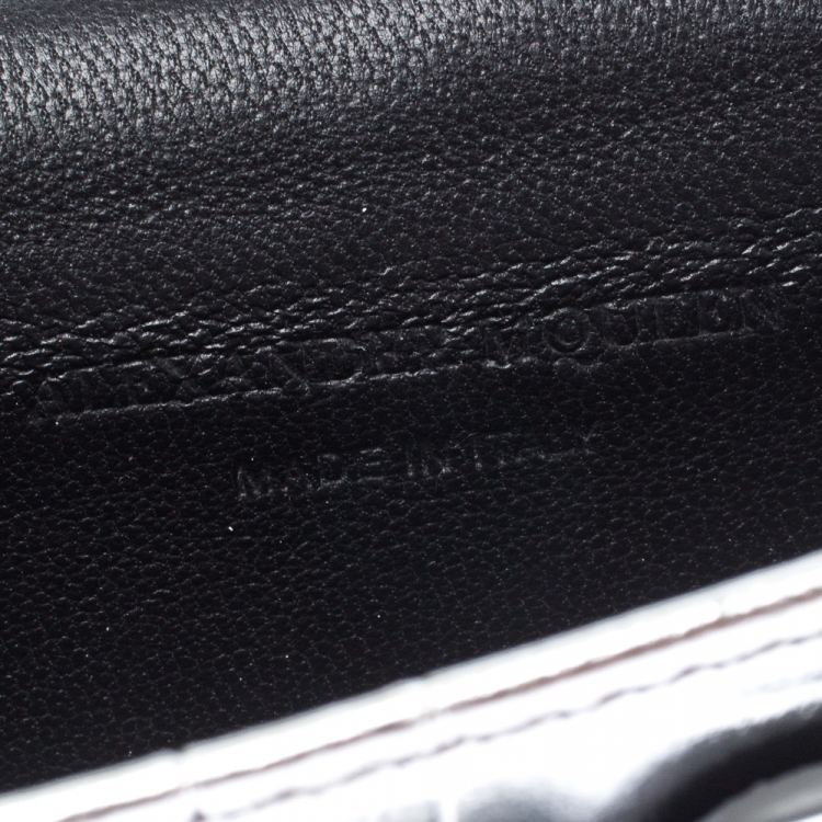 Pre Owned Alexander McQueen Silver Croc Embossed Leather Business Card Holder