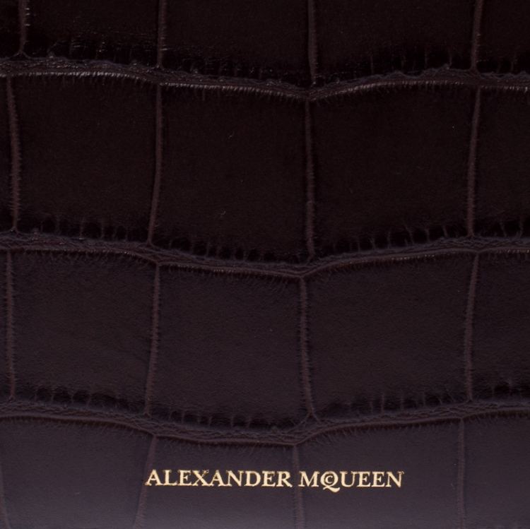 Pre Owned Alexander McQueen Burgundy Croc Embossed Leather Zip Around Wallet