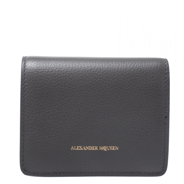 Pre Owned Alexander McQueen Grey Leather Skull Bifold Wallet