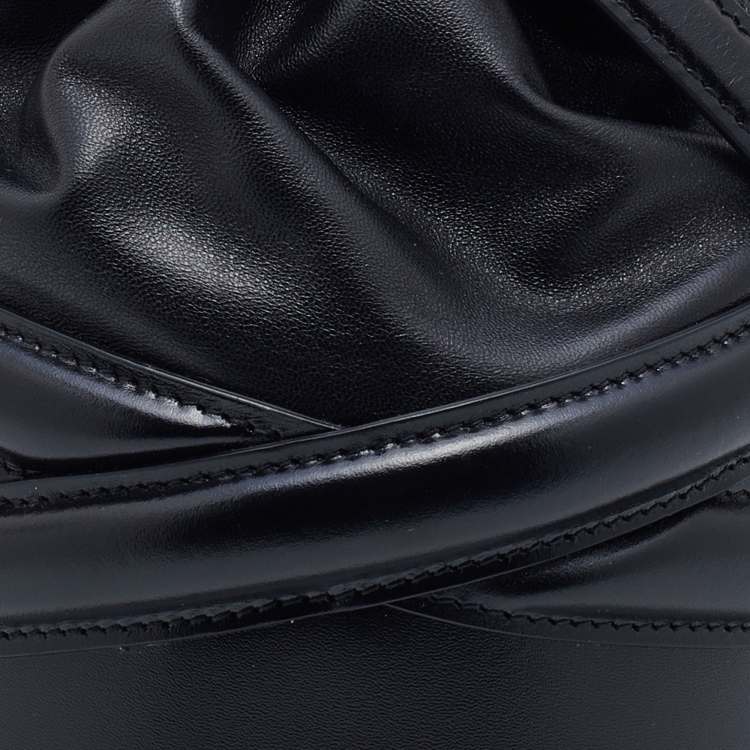Pre Owned Alexander McQueen Black Leather Soft Curve Drawstring Bucket Bag