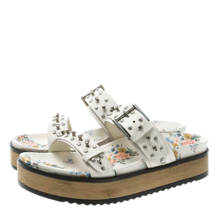 Pre Owned Alexander McQueen White Leather Studded Platform Sandals