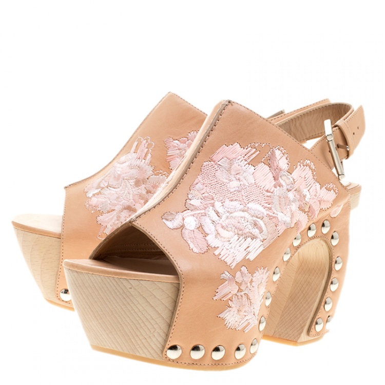 Pre Owned Alexander McQueen Peach Leather Embroidered Slingback Wooden Clogs Size 39