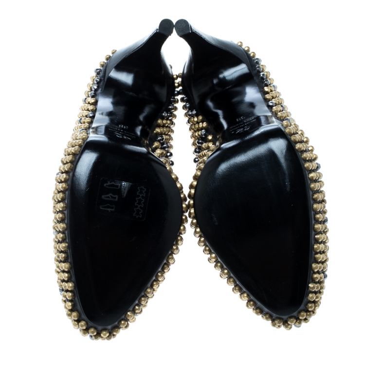 Pre Owned Alexander McQueen Black Studded Leather Platform Pumps Size 38