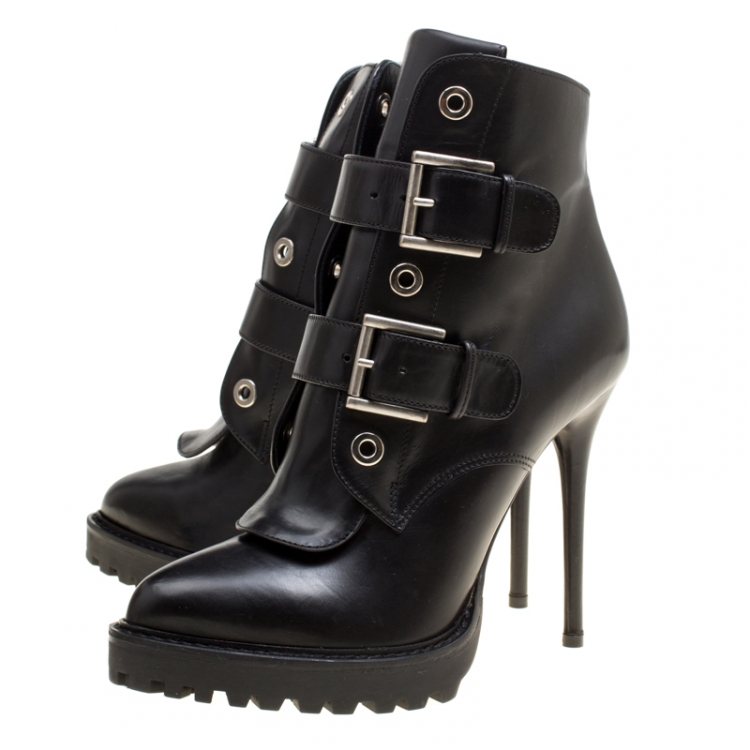 مملوكة مسبقًا Alexander McQueen Black Leather Buckle Detail Platform Boots Size 36