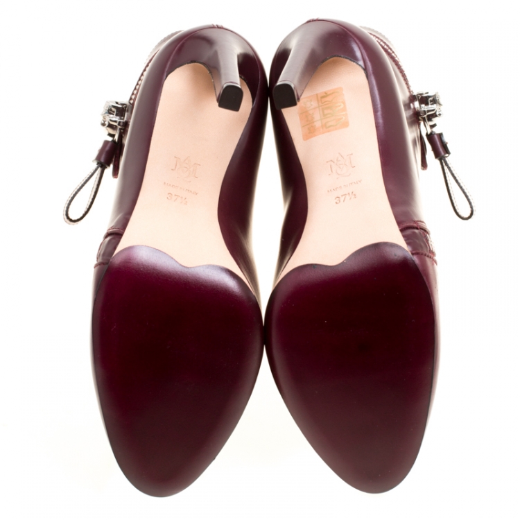 مملوكة مسبقًا Alexander McQueen Burgundy Leather Spiral Zip Ankle Boots Size 37.5