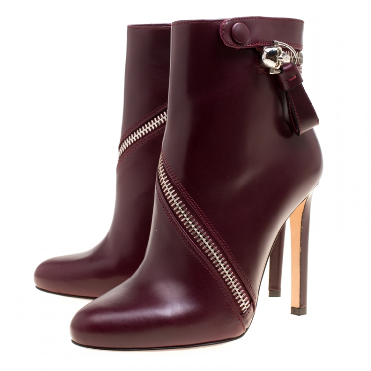 مملوكة مسبقًا Alexander McQueen Burgundy Leather Spiral Zip Ankle Boots Size 37.5