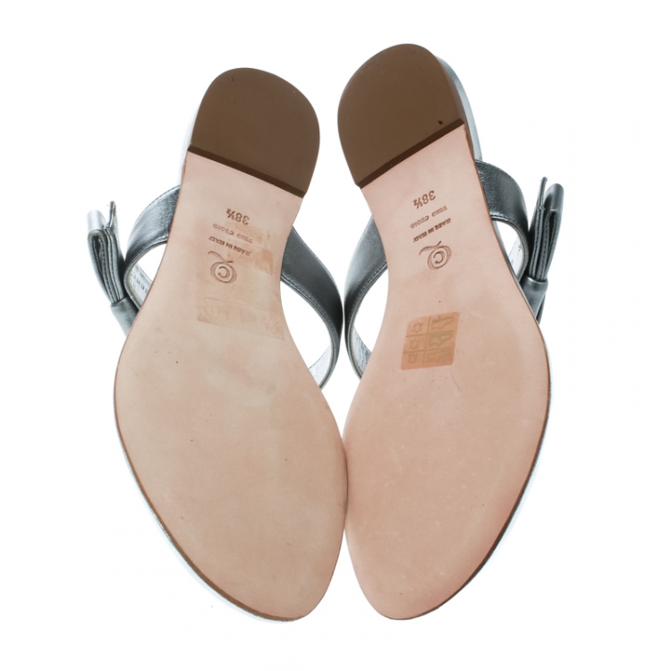 Pre Owned Alexander McQueen Metallic Silver Leather Flat Thong Sandals Size 38.5