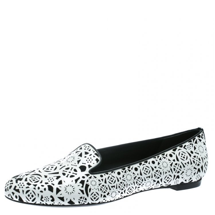 Pre Owned Alexander McQueen Monochrome Laser Cut Patent Leather Smoking Slippers Size 39