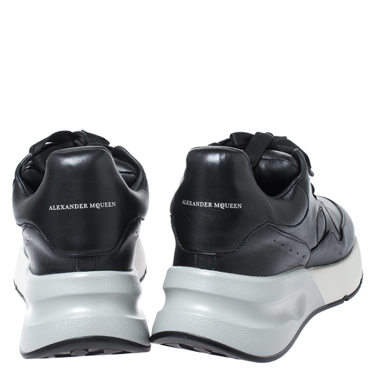 مملوكة مسبقًا Alexander McQueen Black Leather Larry Low Top Sneakers Size 39.5