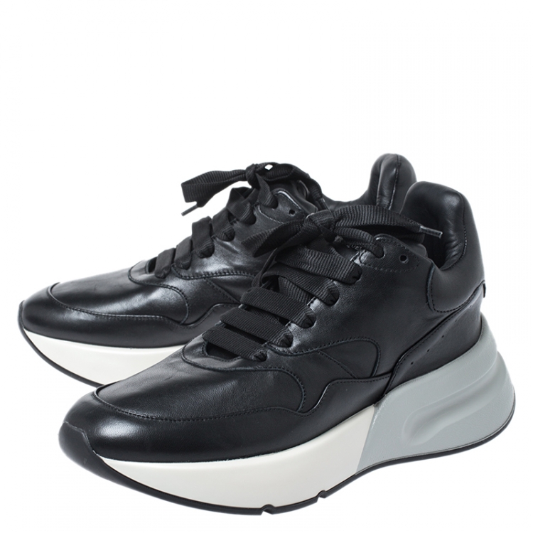 مملوكة مسبقًا Alexander McQueen Black Leather Larry Low Top Sneakers Size 39.5