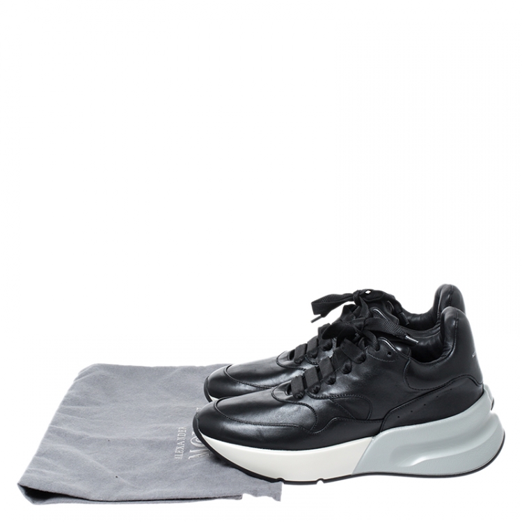 مملوكة مسبقًا Alexander McQueen Black Leather Larry Low Top Sneakers Size 39.5