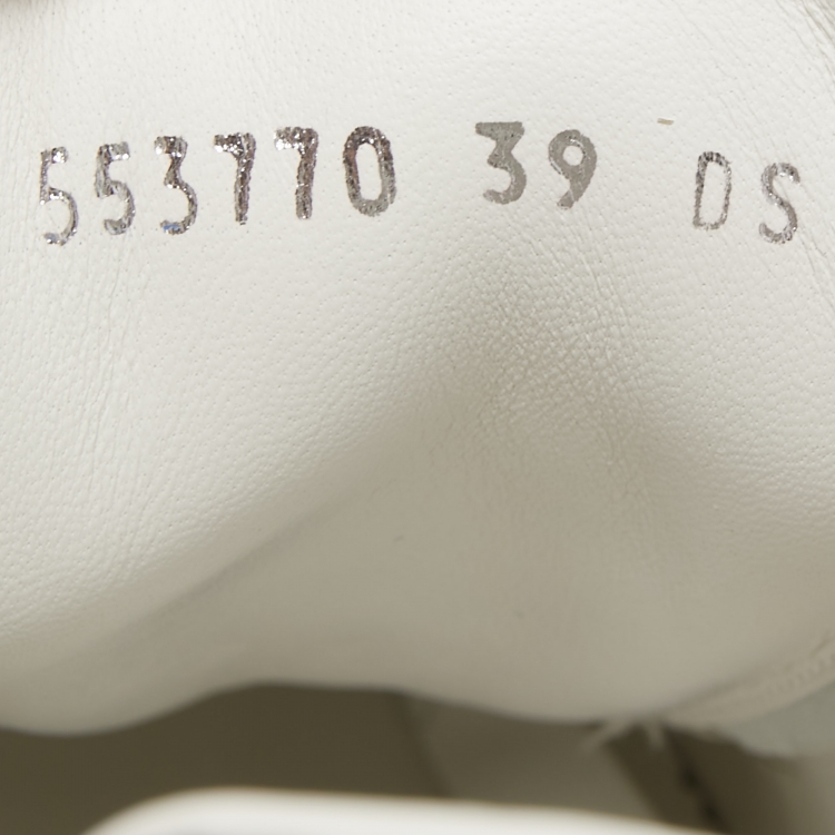 Pre Owned Alexander McQueen White Leather Larry Low Top Sneakers Size 39