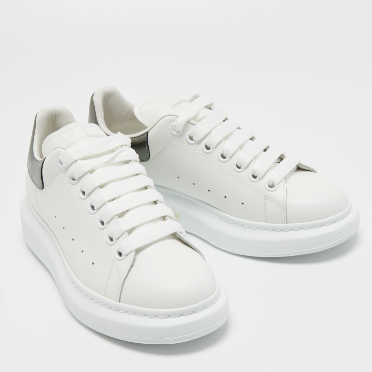 Pre Owned Alexander McQueen White Leather Larry Low Top Sneakers Size 39